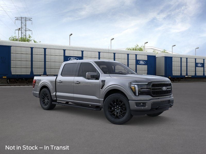 2026 Ford F-150 Lariat w/Twin Panel Roof + FX4 Pkg
