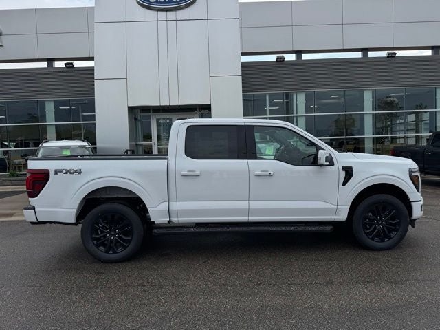 2026 Ford F-150 Lariat w/Twin Panel Roof + FX4 Pkg