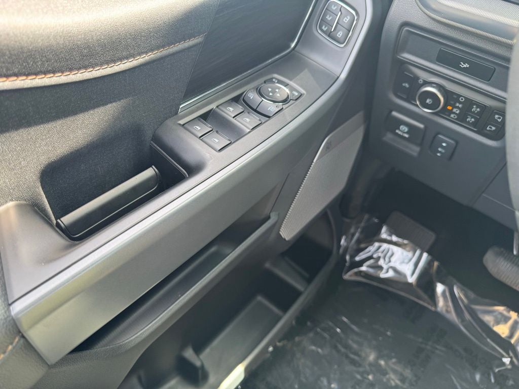 2026 Ford F-150 Lariat w/Twin Panel Roof