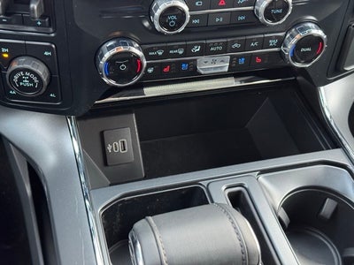 2026 Ford F-150 Lariat w/Twin Panel Roof + Tow Haul Pkg