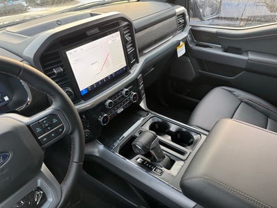 2026 Ford F-150 Lariat w/Twin Panel Roof + Tow Haul Pkg