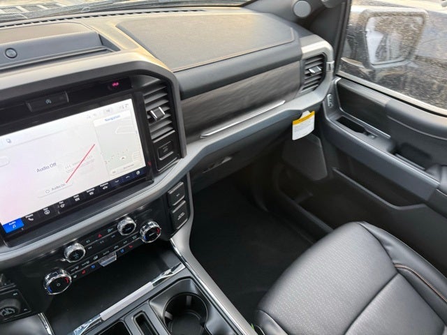 2026 Ford F-150 Lariat w/Twin Panel Roof + Tow Haul Pkg