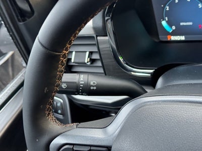 2026 Ford F-150 Lariat w/Twin Panel Roof + Tow Haul Pkg