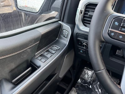 2026 Ford F-150 Lariat w/Twin Panel Roof + Tow Haul Pkg