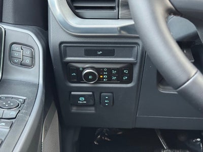 2026 Ford F-150 Lariat w/Twin Panel Roof + Tow Haul Pkg