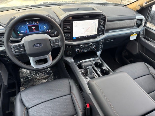 2026 Ford F-150 Lariat w/Twin Panel Roof + Tow Haul Pkg