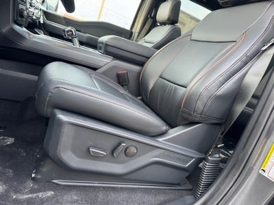 2026 Ford F-150 Lariat w/Twin Panel Roof + Tow Haul Pkg