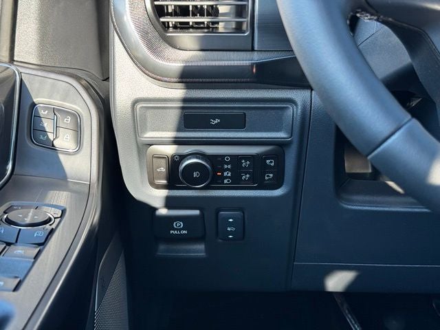 2026 Ford F-150 Lariat w/FX4 Pkg