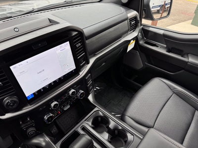 2026 Ford F-150 Lariat w/Twin Panel Moonroof + Pro Access Tailgate