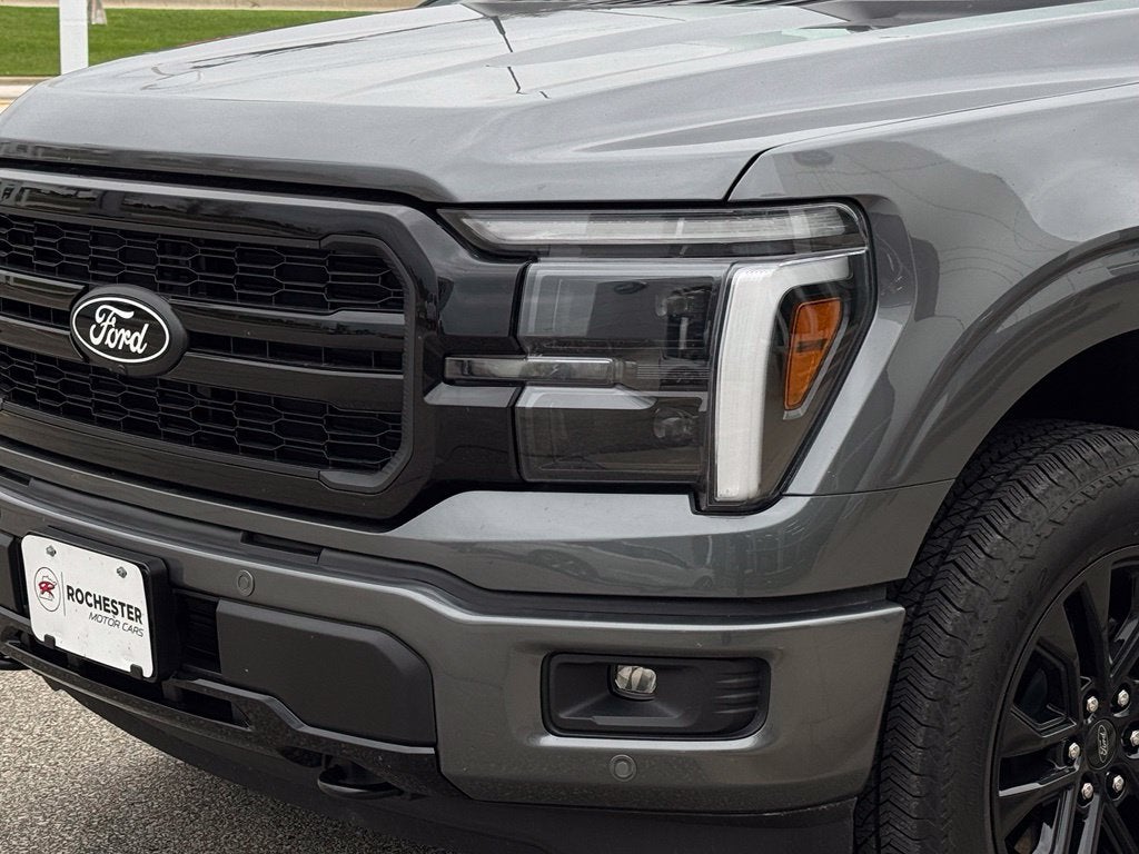 2026 Ford F-150 Lariat w/Twin Panel Moonroof + Pro Access Tailgate
