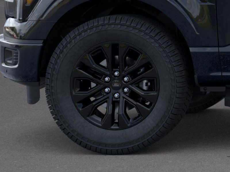 2026 Ford F-150 Lariat w/Twin Panel Roof + FX4 Pkg