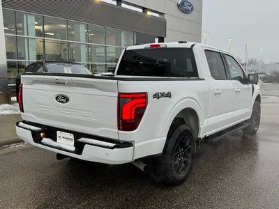 2025 Ford F-150 Lariat w/Tailgate Step + Black App Pkg