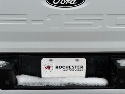 2025 Ford F-150 Lariat w/Tailgate Step + Black App Pkg