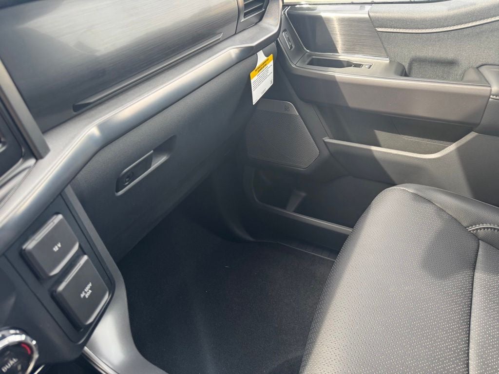 2026 Ford F-150 Lariat w/FX4 Pkg