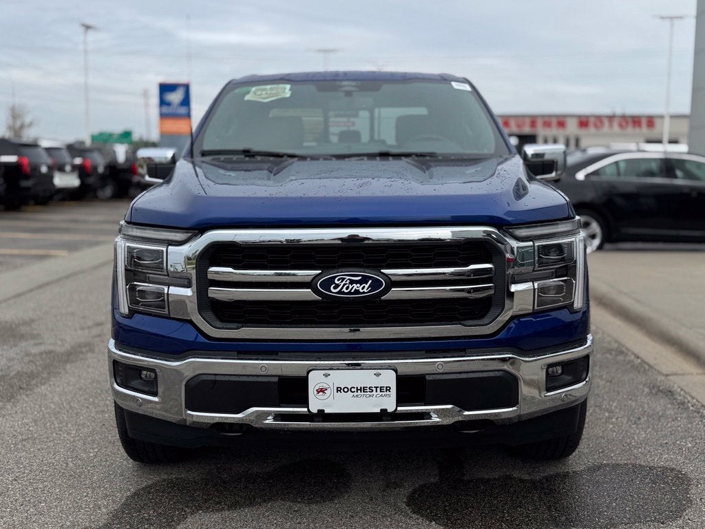 2026 Ford F-150 Lariat w/Twin Panel Roof + FX4 Pkg