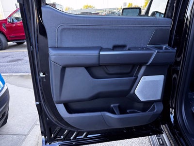 2026 Ford F-150 Lariat w/Max Tow + Twin Panel Roof