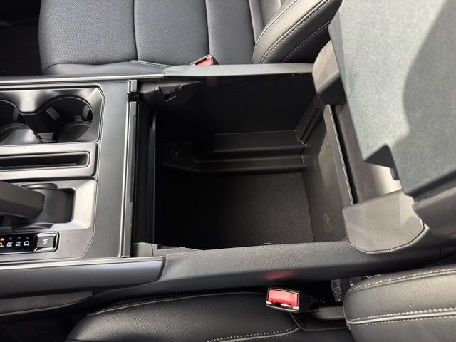 2026 Ford F-150 Lariat w/Black App Pkg