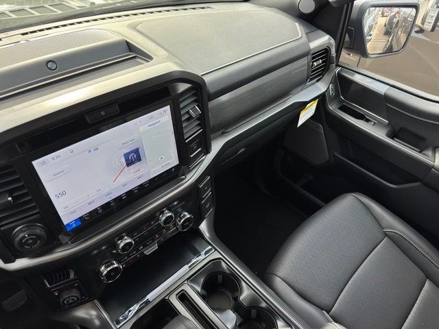 2026 Ford F-150 Lariat w/Black App Pkg