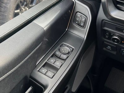 2026 Ford F-150 Lariat w/Black App Pkg