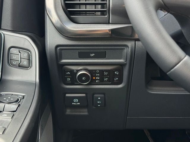 2026 Ford F-150 Lariat w/Black App Pkg