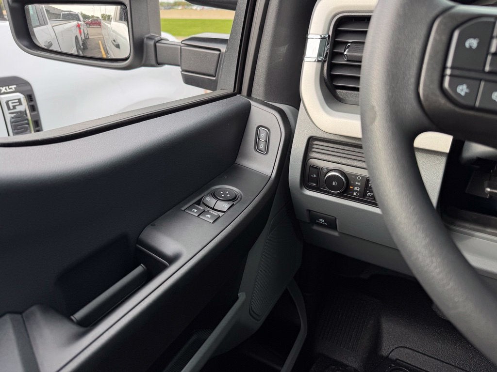 2027 Ford F-350SD XL