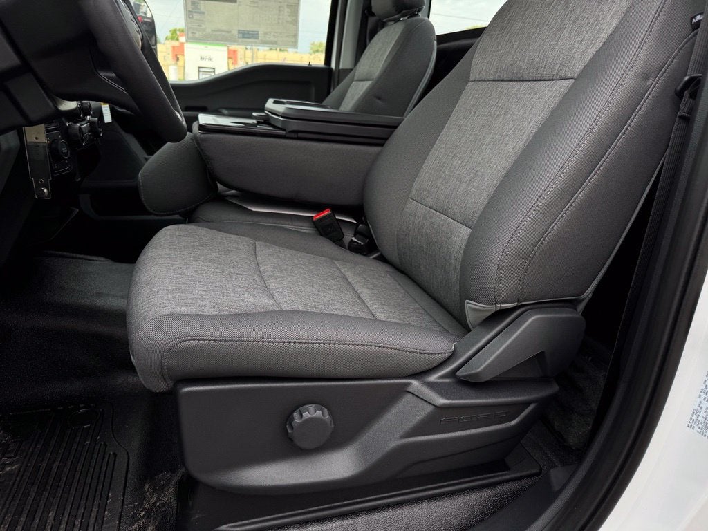 2027 Ford F-350SD XL