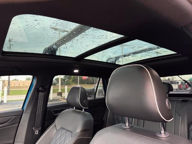 2024 Volkswagen Atlas Cross Sport 2.0T SEL Premium R-Line