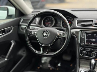 2018 Volkswagen Passat 2.0T SE