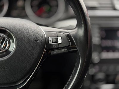 2018 Volkswagen Passat 2.0T SE