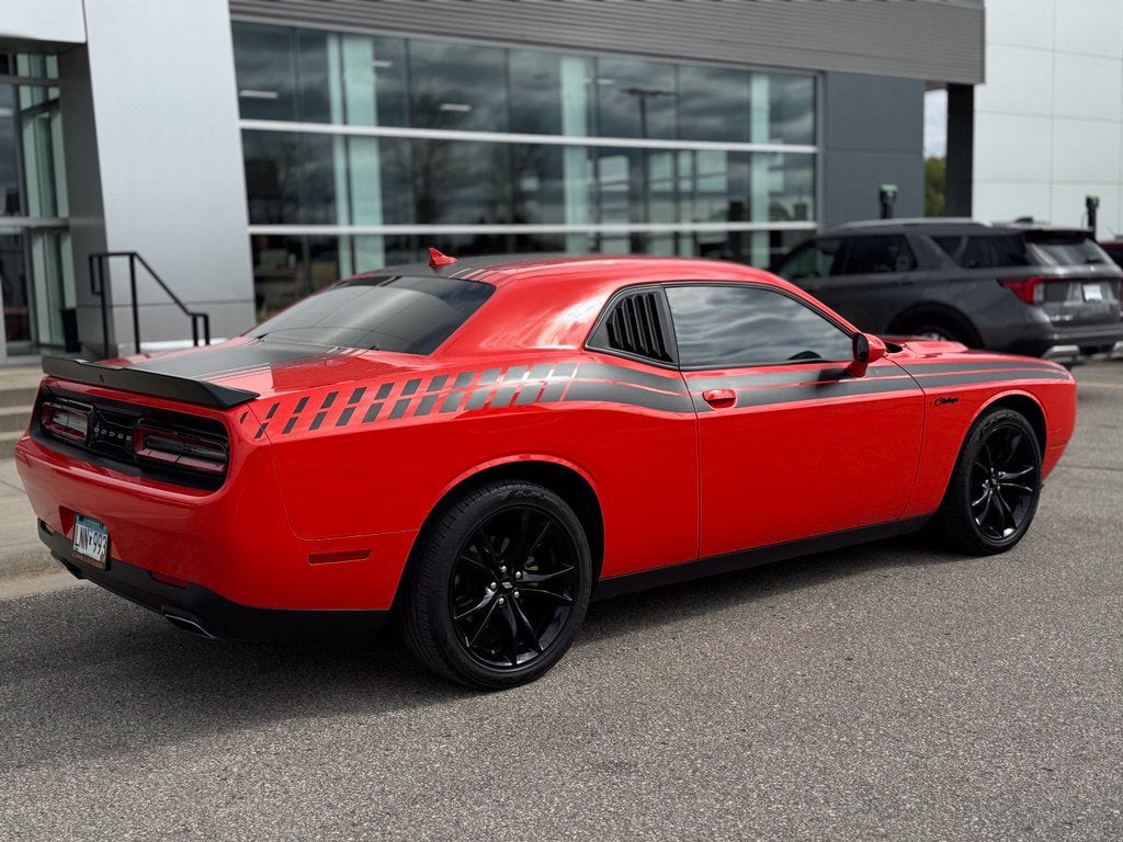 2017 Dodge Challenger SXT