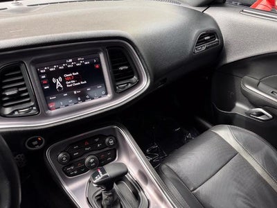 2017 Dodge Challenger SXT