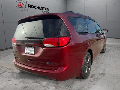2020 Chrysler Pacifica Hybrid Limited