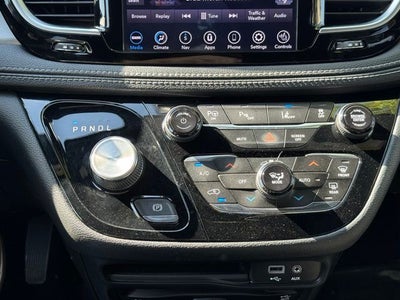 2020 Chrysler Pacifica Hybrid Limited