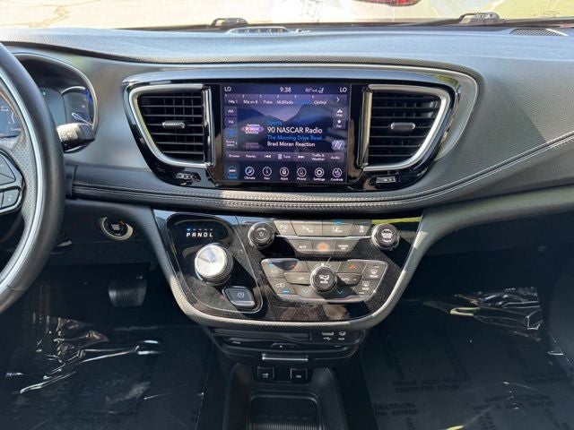 2020 Chrysler Pacifica Hybrid Limited