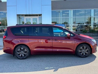 2020 Chrysler Pacifica Hybrid Limited