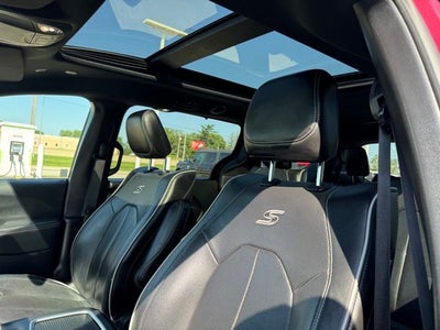 2020 Chrysler Pacifica Hybrid Limited