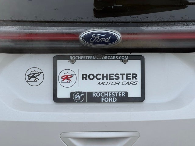 2016 Ford Edge Titanium w/ Remote Start + Intelligent Access