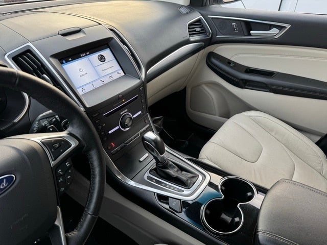 2016 Ford Edge Titanium w/ Remote Start + Intelligent Access