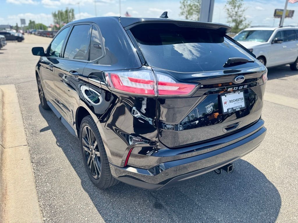 2022 Ford Edge ST Line