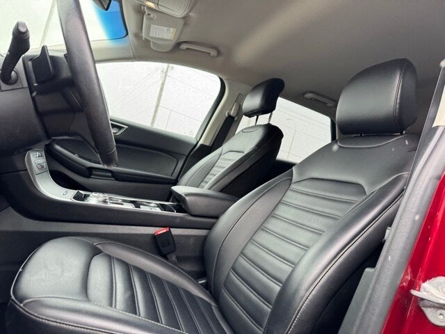 2019 Ford Edge SEL w/ Heated Steering Wheel + Power Liftgate