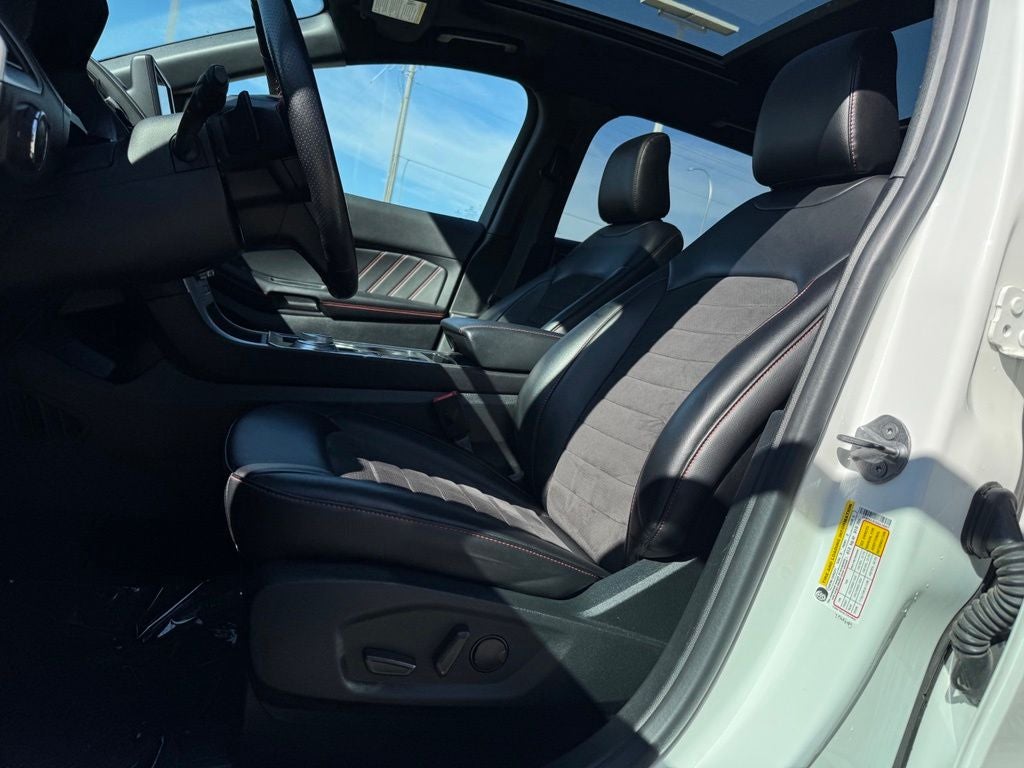 2022 Ford Edge ST Line