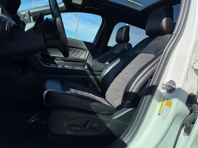 2022 Ford Edge ST Line