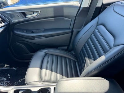 2023 Ford Edge SEL w/ Panoramic Moonroof + Heated Steering Wheel