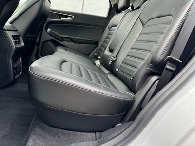 2023 Ford Edge SEL w/ Panoramic Moonroof + Heated Steering Wheel