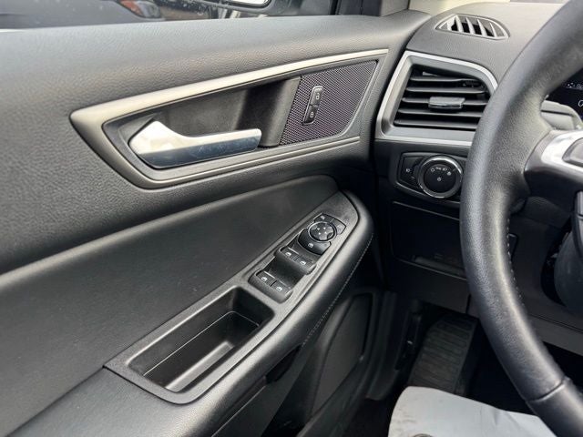 2023 Ford Edge SEL w/ Panoramic Moonroof + Heated Steering Wheel