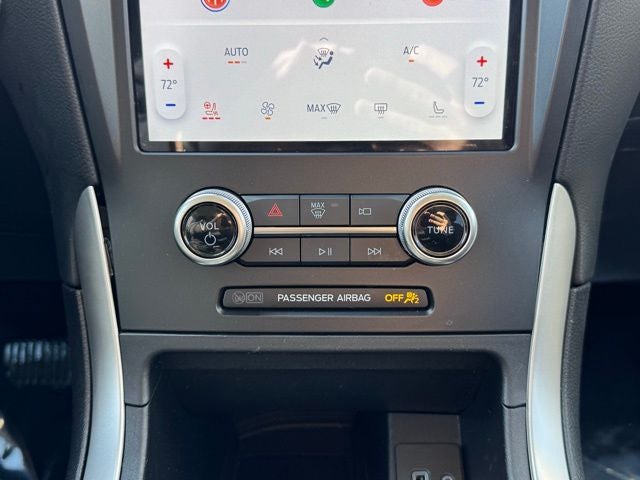 2024 Ford Edge SEL w/ Heated Steering Wheel + Trailer Tow Package