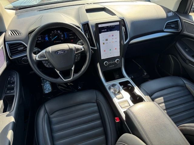 2024 Ford Edge SEL w/ Heated Steering Wheel + Trailer Tow Package
