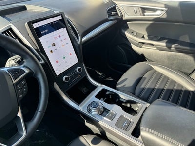 2024 Ford Edge SEL w/ Heated Steering Wheel + Trailer Tow Package