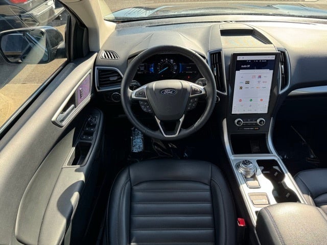 2024 Ford Edge SEL w/ Heated Steering Wheel + Trailer Tow Package
