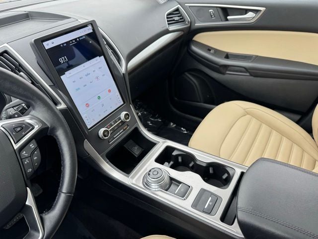 2023 Ford Edge SEL w/ Twin Panel Moonroof + Trailer Tow Package